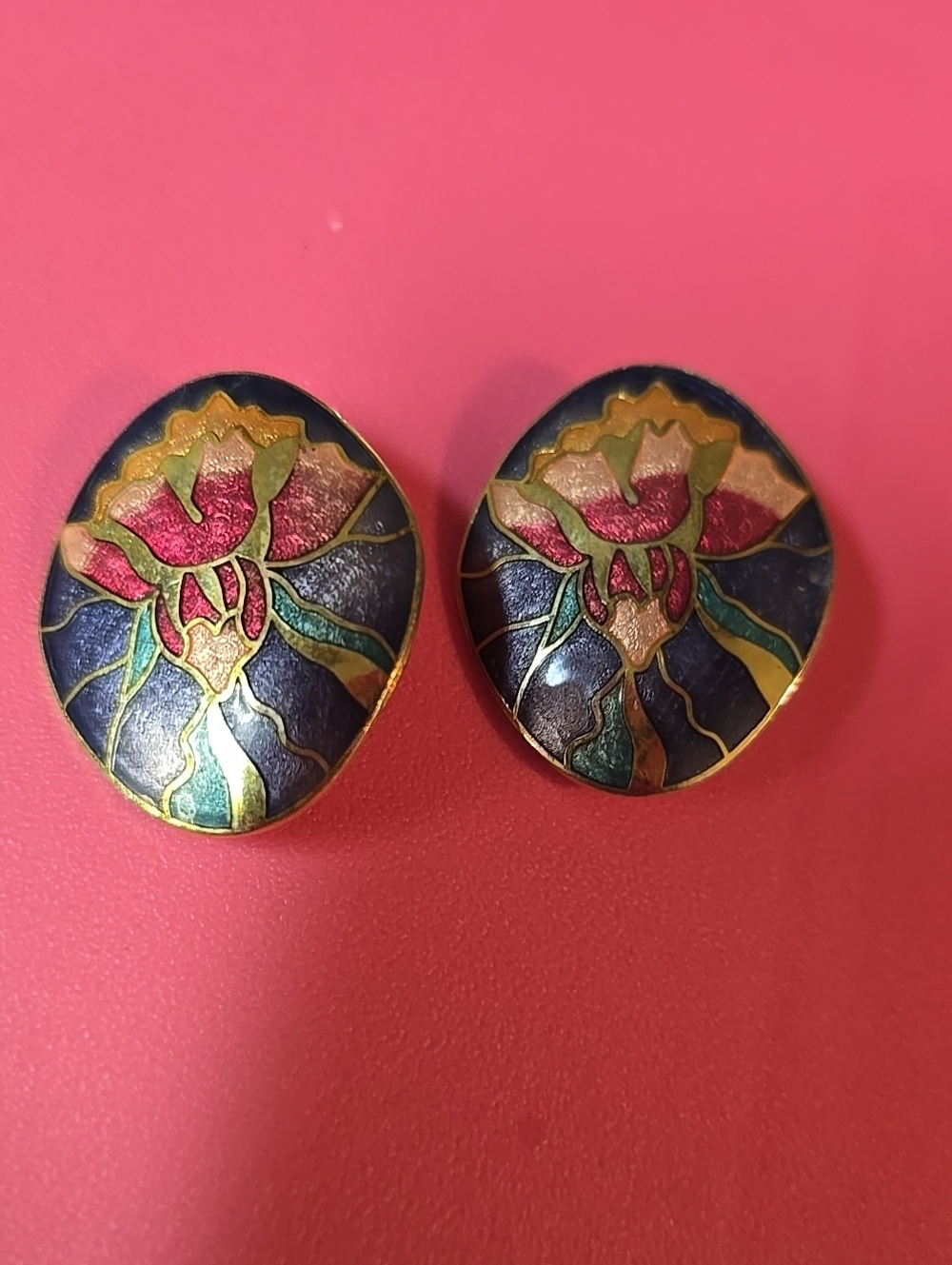 Vtg. Floral Enamel Clip-On Earrings in Pink and Blue